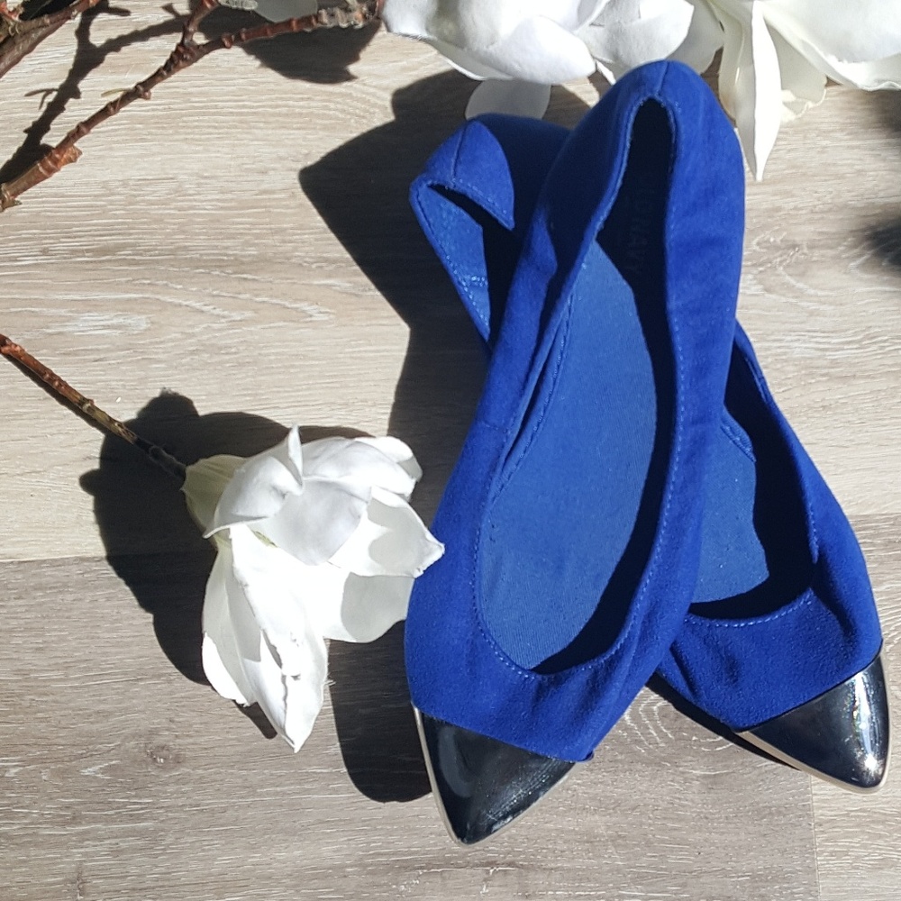 Old Navy Blue metallic toe flats